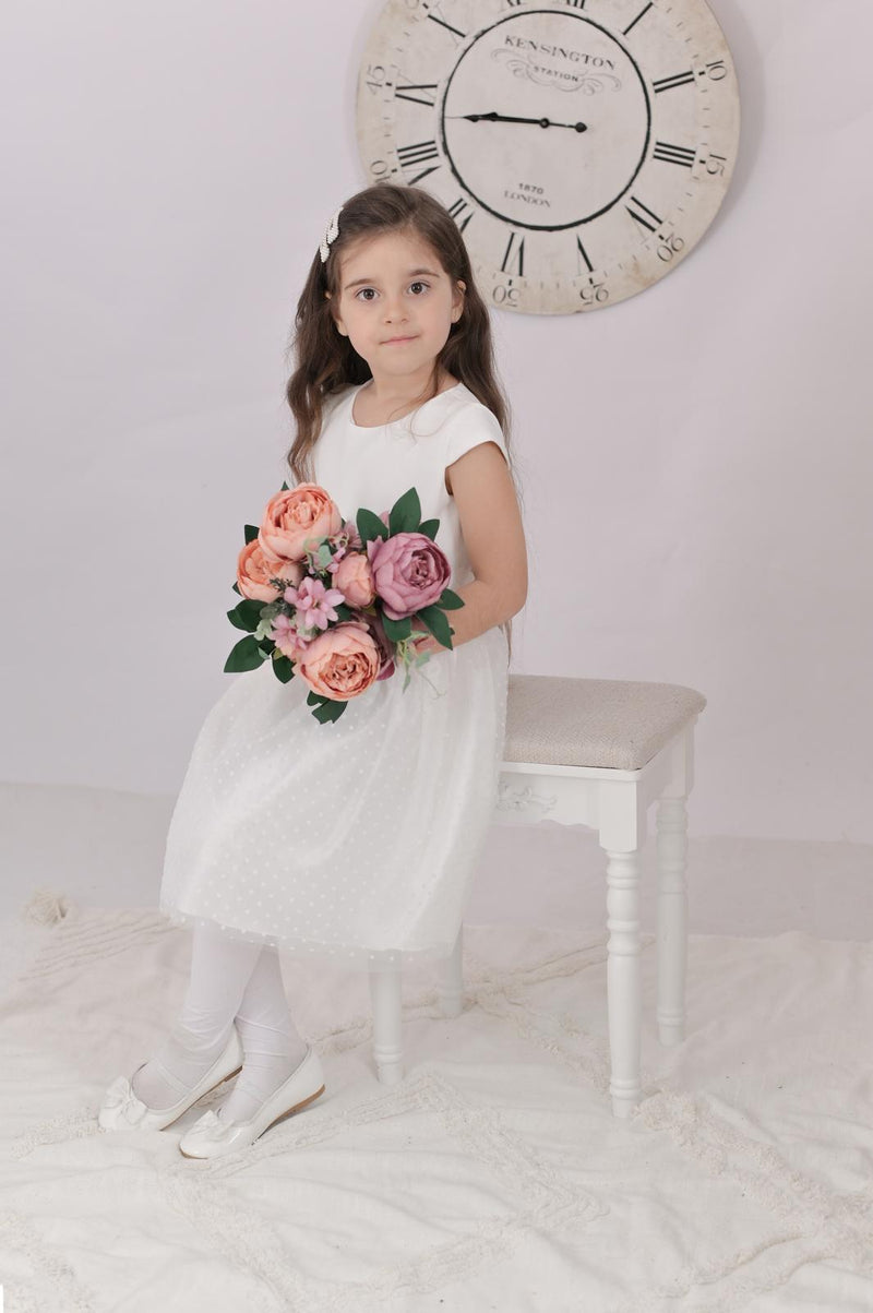 Festlichen Mädchenkleid weiß