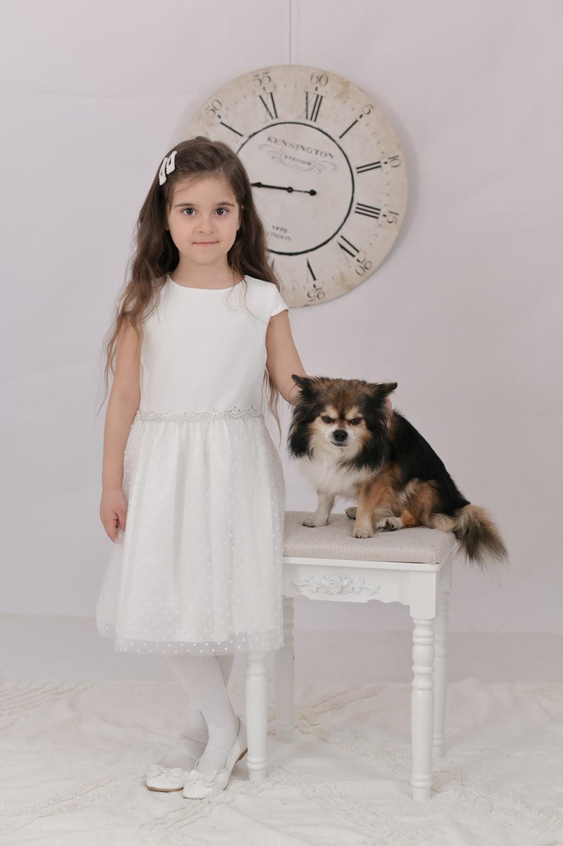 Festlichen Mädchenkleid weiß