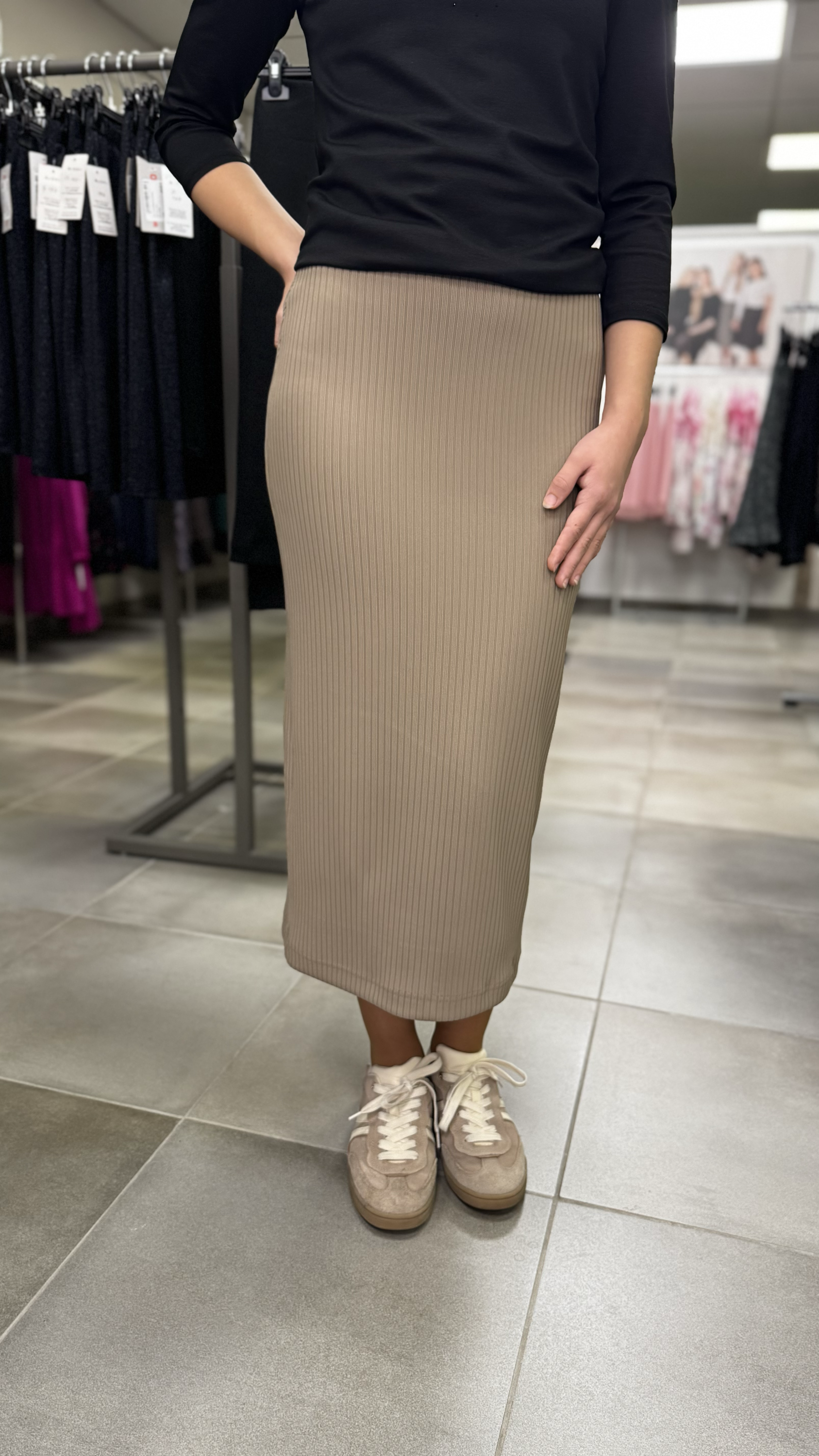 gerippter Maxi-Stretchrock DANIELA beige Bild 1